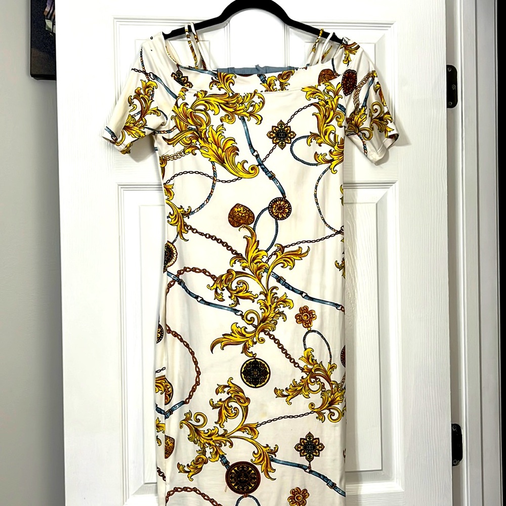 Super cute chain design cocktail dress